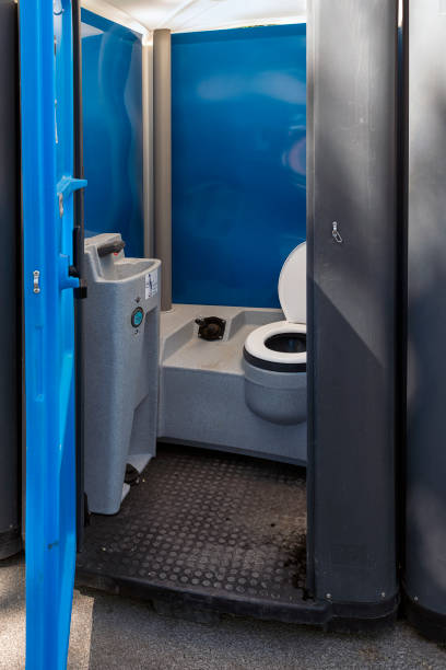 Best Portable restroom trailer rental  in Annandale, NJ